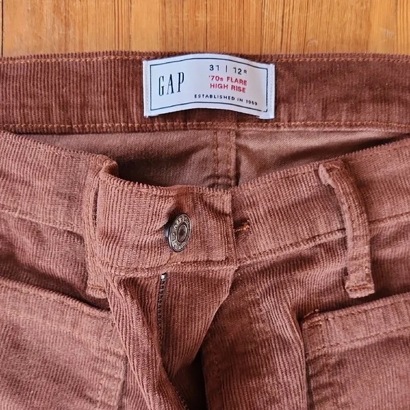 GAP 70's Flare High Rise Corduroy Jeans 31/12r - Picture 2 of 5